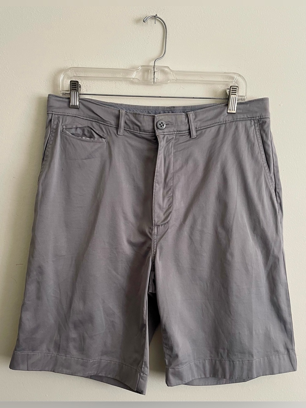 🍻 Daniel Cremieux Men's Light Gray Flat-Front Shorts 🍻